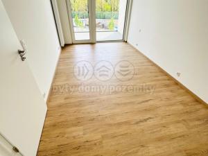 Pronájem bytu 2+kk, Olomouc, Milana Ticháka, 70 m2
