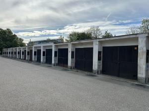 Pronájem garáže, Teplice, Mühligova, 20 m2
