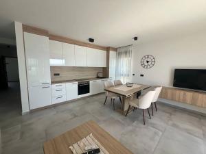Prodej bytu 2+kk, Maslenica, Chorvatsko, 60 m2