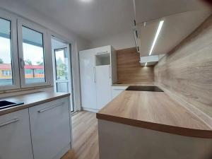 Prodej bytu 2+1, Karviná, Haškova, 57 m2
