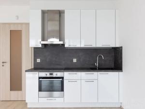 Pronájem bytu 1+kk, Praha - Stodůlky, Toufarova, 37 m2