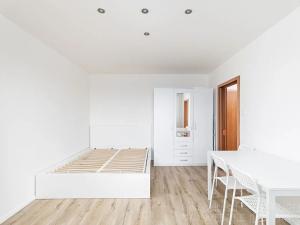 Pronájem bytu 1+kk, Praha - Modřany, Pejevové, 30 m2