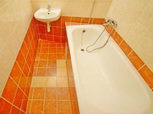 Pronájem bytu 1+kk, Praha - Vršovice, Přípotoční, 25 m2