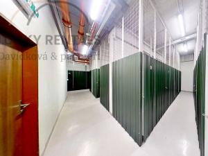 Pronájem bytu 1+kk, Praha - Hloubětín, Za černým mostem, 32 m2
