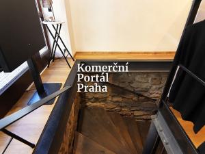 Pronájem obchodního prostoru, Praha - Malá Strana, Karmelitská, 120 m2