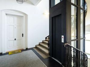 Pronájem obchodního prostoru, Praha - Nové Město, Truhlářská, 379 m2