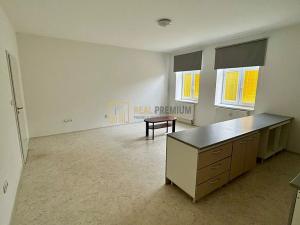 Pronájem bytu 1+kk, Valašské Klobouky, Brumovská, 45 m2