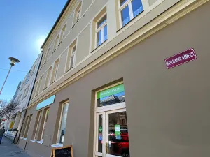 Pronájem obchodního prostoru, Turnov, Havlíčkovo náměstí, 95 m2