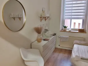 Pronájem komerční nemovitosti, Jablonec nad Nisou, Podhorská, 36 m2