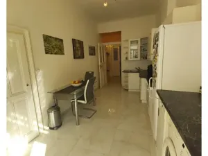 Pronájem bytu 2+1, Praha - Holešovice, U studánky, 65 m2