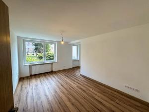 Prodej bytu 3+1, Praha - Zbraslav, Svépomoci, 85 m2