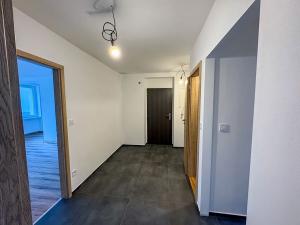 Prodej bytu 3+1, Praha - Zbraslav, Svépomoci, 85 m2