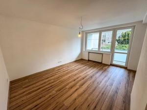 Prodej bytu 3+1, Praha - Zbraslav, Svépomoci, 85 m2