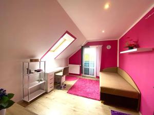 Pronájem rodinného domu, Klecany, Na vršku, 140 m2