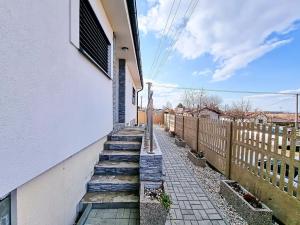 Prodej rodinného domu, Kyšice, Ke Hřišti, 171 m2