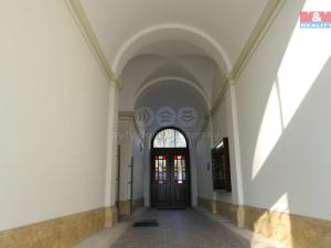Pronájem bytu 1+kk, Hradec Králové, Tylovo nábřeží, 27 m2