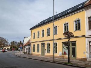 Pronájem bytu 2+kk, Poděbrady, Husova, 61 m2