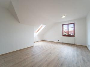 Prodej bytu 3+kk, Jesenice, Mezi Domy, 81 m2