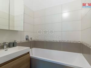 Pronájem bytu 2+kk, Praha - Dejvice, Zikova, 42 m2