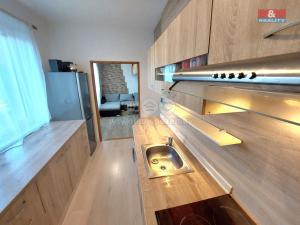 Prodej bytu 3+1, Trojanovice, 72 m2