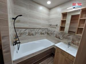 Prodej bytu 3+1, Trojanovice, 72 m2