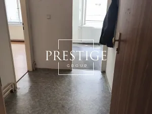 Pronájem bytu 2+kk, Praha - Karlín, Sokolovská, 35 m2