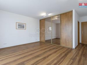 Pronájem rodinného domu, Komorní Lhotka, 425 m2