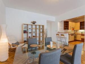 Pronájem bytu 3+kk, Praha - Vinohrady, Belgická, 100 m2