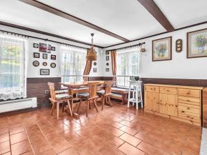 Prodej rodinného domu, Janov, 250 m2