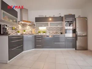 Prodej rodinného domu, Slaný, Vinařického, 200 m2