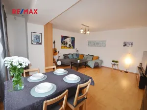 Prodej rodinného domu, Slaný, Vinařického, 200 m2