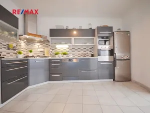 Prodej rodinného domu, Slaný, Vinařického, 200 m2