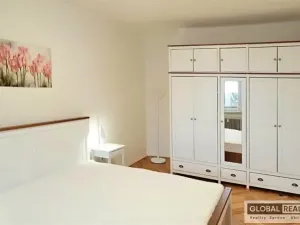 Pronájem bytu 2+1, Jihlava, Erbenova, 65 m2