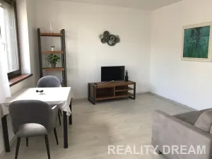 Prodej bytu 1+kk, Praha - Hlubočepy, Devonská, 53 m2