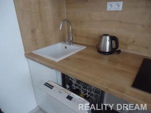 Prodej bytu 1+kk, Praha - Hlubočepy, Devonská, 53 m2