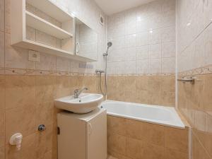 Prodej bytu 2+kk, Praha - Horní Měcholupy, Nad přehradou, 44 m2