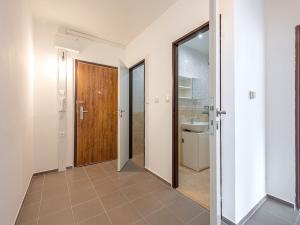 Prodej bytu 2+kk, Praha - Horní Měcholupy, Nad přehradou, 44 m2