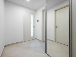 Pronájem bytu 2+kk, Praha - Libeň, Vojenova, 47 m2