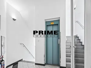 Pronájem kanceláře, Praha - Vysočany, Sokolovská, 170 m2