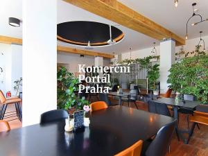 Pronájem restaurace, Praha - Kobylisy, Střelničná, 344 m2