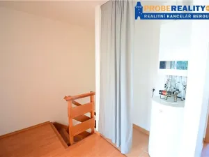 Pronájem rodinného domu, Králův Dvůr, Na Výsluní, 140 m2