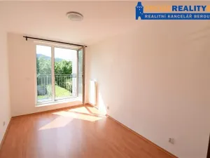 Pronájem rodinného domu, Králův Dvůr, Na Výsluní, 140 m2