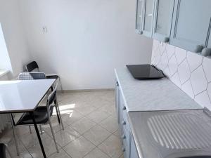 Pronájem bytu 1+1, Hradec Králové, třída SNP, 32 m2