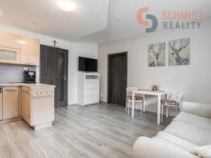 Prodej bytu 3+kk, Hustopeče, Gen. Peřiny, 68 m2