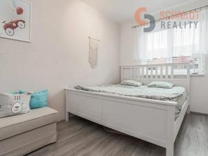 Prodej bytu 3+kk, Hustopeče, Gen. Peřiny, 68 m2