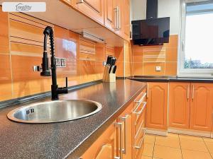 Prodej bytu 3+1, Krupka - Bohosudov, Mariánské náměstí, 90 m2