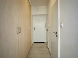 Prodej bytu 2+1, Praha - Hloubětín, Poděbradská, 53 m2