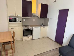 Prodej bytu 1+kk, Praha - Hostivař, Azalková, 24 m2