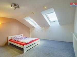 Prodej rodinného domu, Cheb, Jabloňová, 290 m2