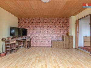 Prodej bytu 2+1, Lom, Husova, 60 m2